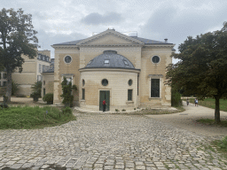 West side of the Grand Amphitheatre of the Museum at the northwest side of the Jardin des Plantes garden