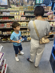 Miaomiao and Max at the Carrefour City supermarket at the Avenue Marceau