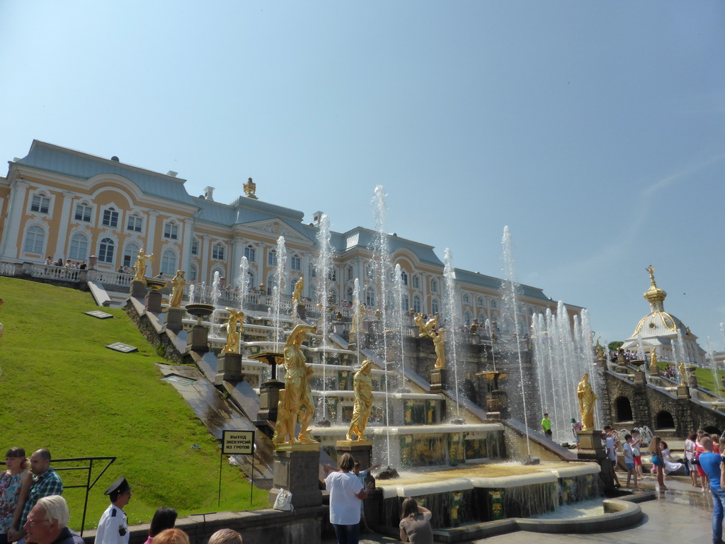 The Great Cascade in front of the Great Palace