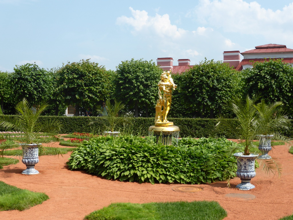 Statue in the front garden of the Monplaisir Palace