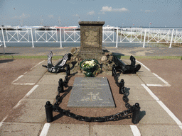 Grave near the Peterhof Hydrofoil Pier