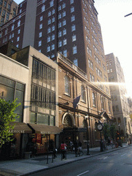 The front of the Club Quarters in Philadelphia hotel at Chestnut Street