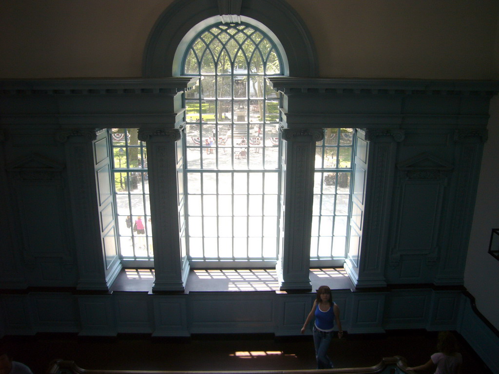 Miaomiao at the window at the staircase in Independence Hall