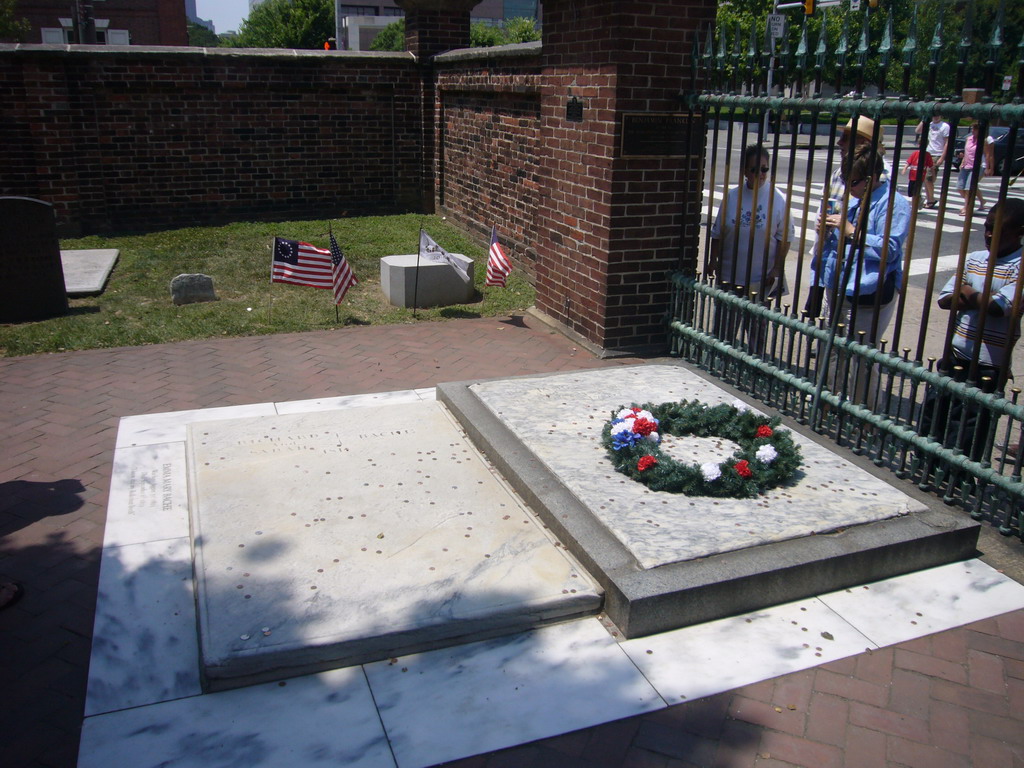 The grave of Benjamin Franklin, at Christ Church Burial Ground