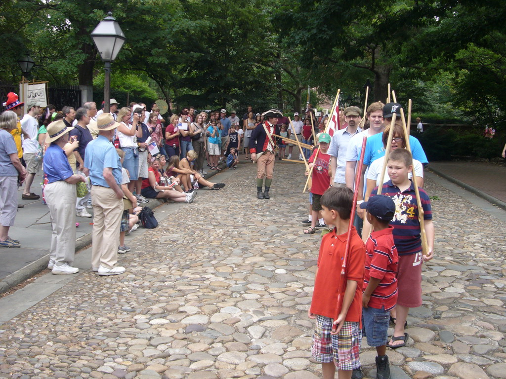 Independence Day actors and tourists