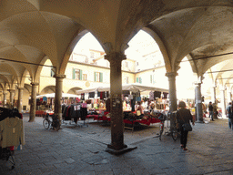 Miaomiao at the market at the Piazza delle Vettovaglie square