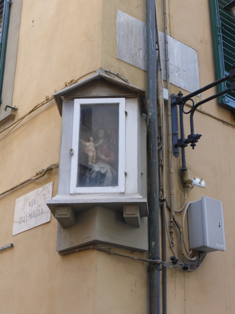 Statue of the Virgin Mary at the Via Dalmazia street