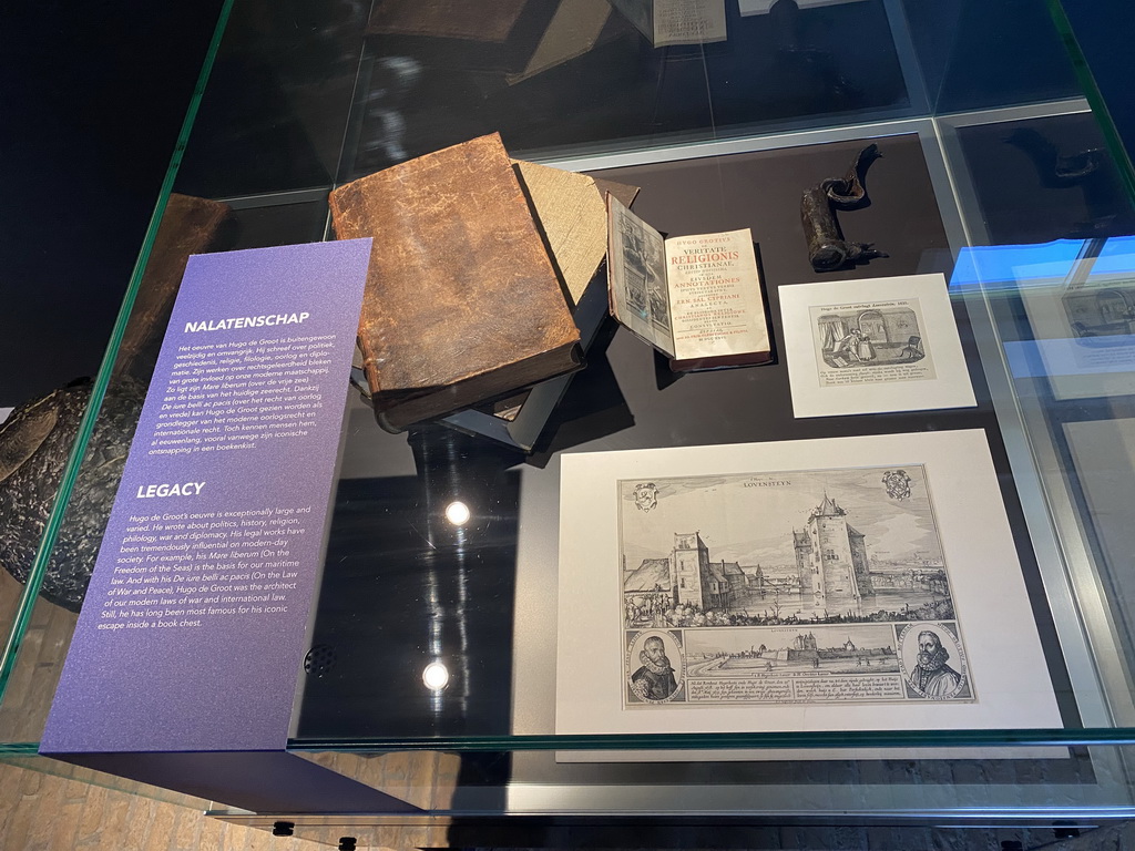 Drawings and books by Hugo de Groot at the Expo at Loevestein Castle, with explanation