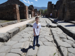 Max at the Via Stabiana street at the Pompeii Archeological Site