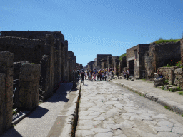 School class at the Via dell`Abbondanza street at the Pompeii Archeological Site