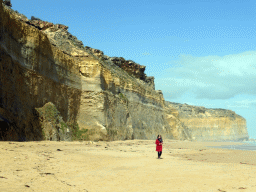 Miaomiao with the beach and cliffs at the southeast side of the Gibson Steps