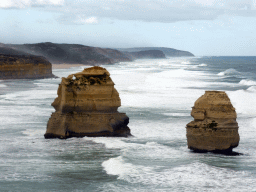 The two most eastern rocks of the Twelve Apostles rocks, viewed from the most southern part of the Twelve Apostles viewing point