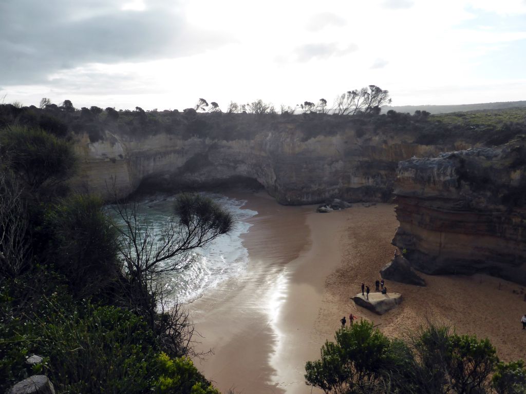 Beach of the Loch Ard Gorge, viewed from the viewing point at the southeast side