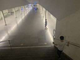 Miaomiao and Max at the São Bento subway station