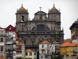 The Igreja de São Bento da Vitória church, viewed from the north side of the Terreiro da Sé square