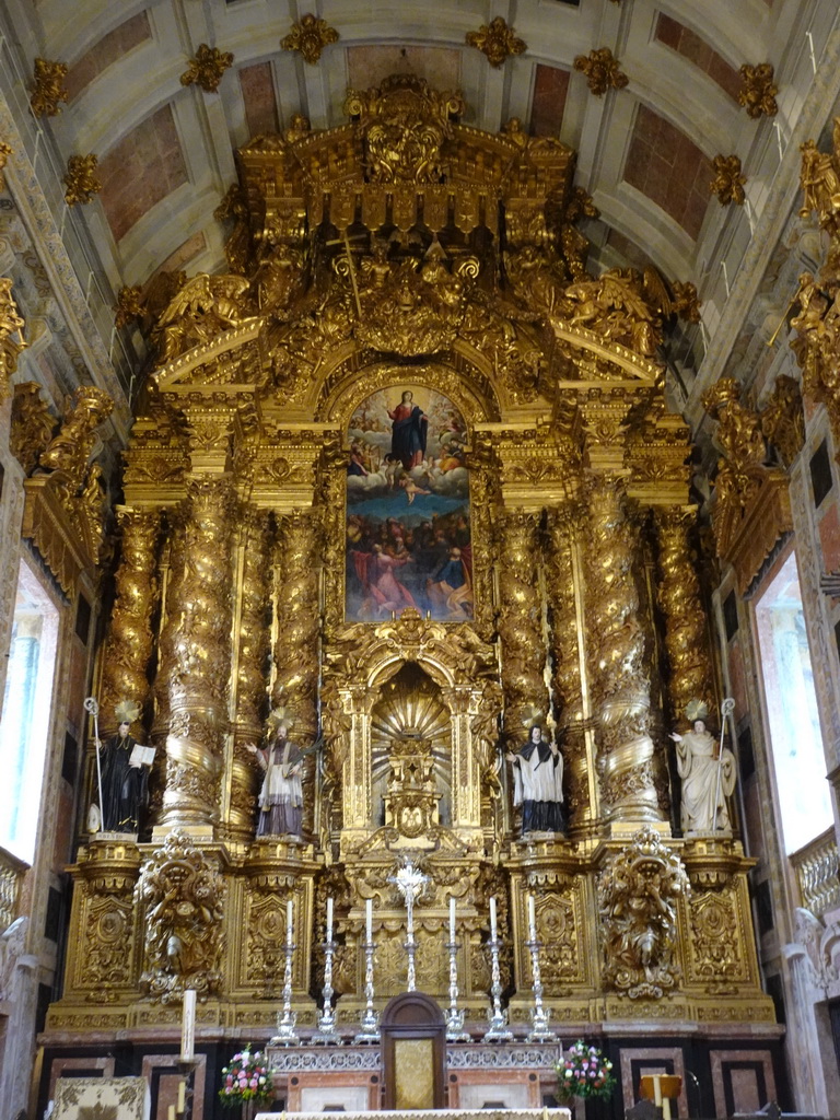 Apse and altar of the Porto Cathedral