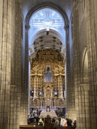Nave, apse and altar of the Porto Cathedral