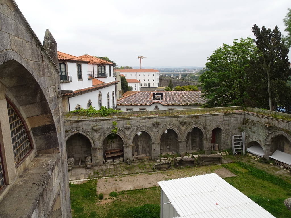 The outer square of the Porto Cathedral, the Muralha Fernandina wall and the Ponte Infante Dom Henrique bridge, viewed from the terrace