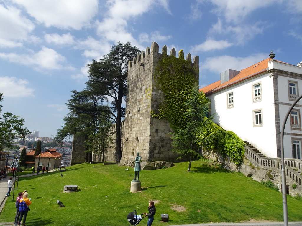 The Torres da Muralha Fernandina tower, viewed from the sightseeing bus at the Rua de Saraiva de Carvalho street