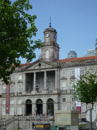 Front of the Palácio da Bolsa palace at the Praça do Infante D. Henrique square, viewed from the sightseeing bus