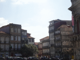 Houses at the east side of the Largo Amor de Perdição square, viewed from the sightseeing bus on the Campo dos Mártires da Pátria square