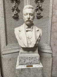 Bust of Pedro Maria da Fonseca Araújo at the upper end of the Noble Staircase at the west side of the Palácio da Bolsa palace