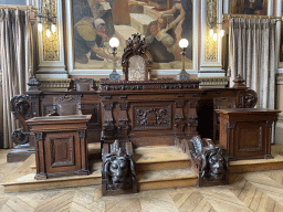 Court seat at the Court Room at the south side of the upper floor of the Palácio da Bolsa palace