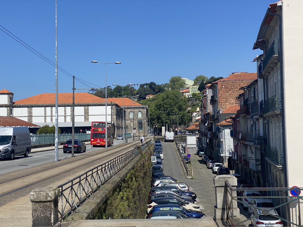 The Rua Nova da Alfândega and Rua de Miragaia streets