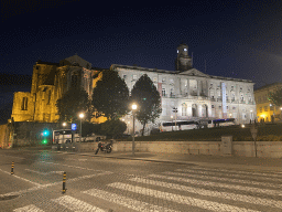 The Praça do Infante D. Henrique square with the front of the Palácio da Bolsa palace and the Igreja Monumento de São Francisco church, by night