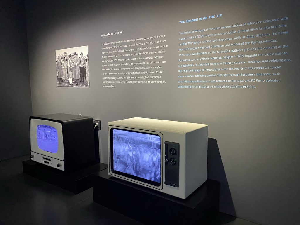 Old televisions at the FC Porto Museum at the Estádio do Dragão stadium, with explanation