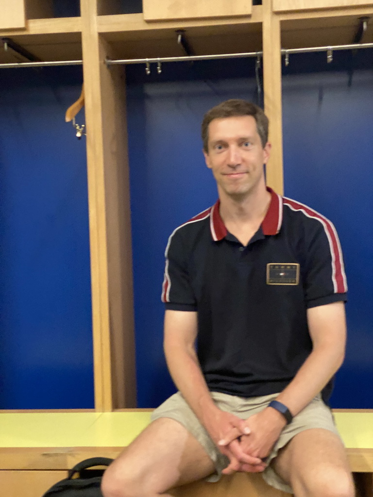 Tim at the away team`s Dressing Room at the Estádio do Dragão stadium