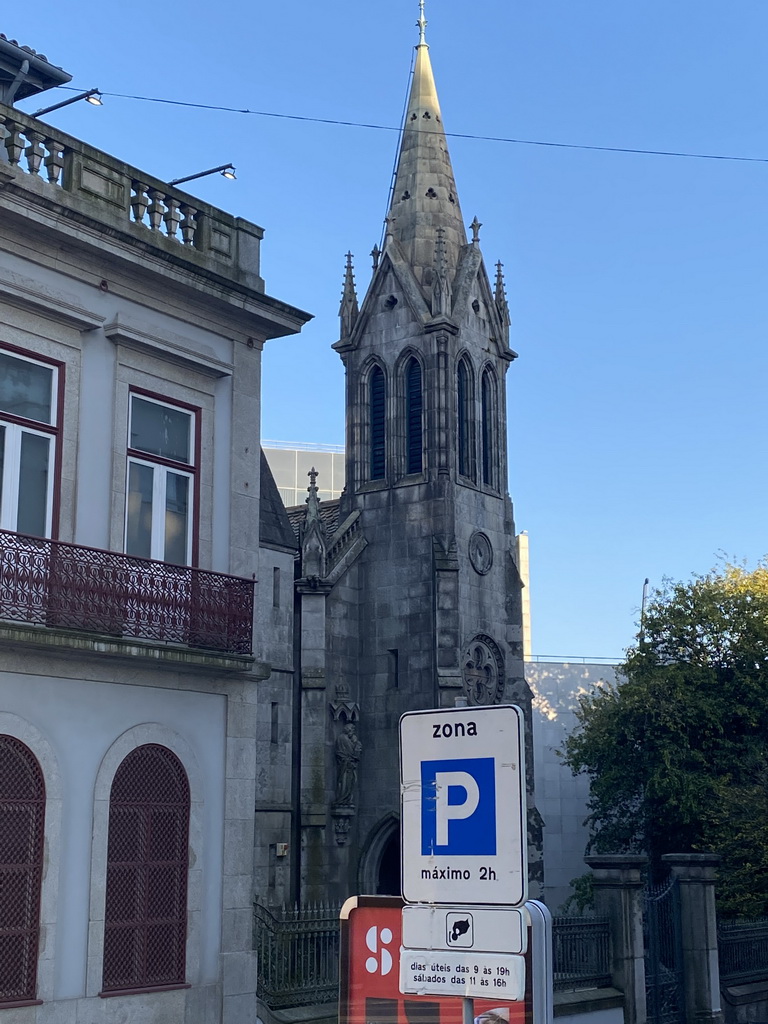 The Capela dos Pestanas chapel at the Rua do Almada street, viewed from the Praça da República square