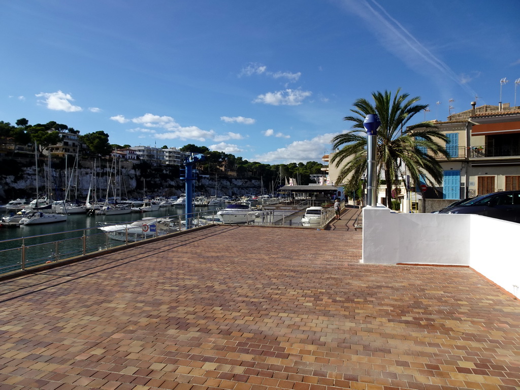 Boats in the southeast side of the harbour, viewed from the Carretera del Moll street