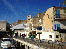 The Carrer del Verí street, viewed from the Carretera del Moll street