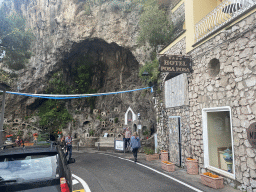The Grotta di Fornillo caves and the front of Hotel Posa Posa at the Viale Pasitea street