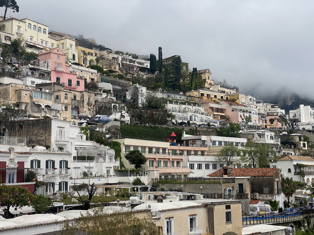 The town center, viewed from the Viale Pasitea street