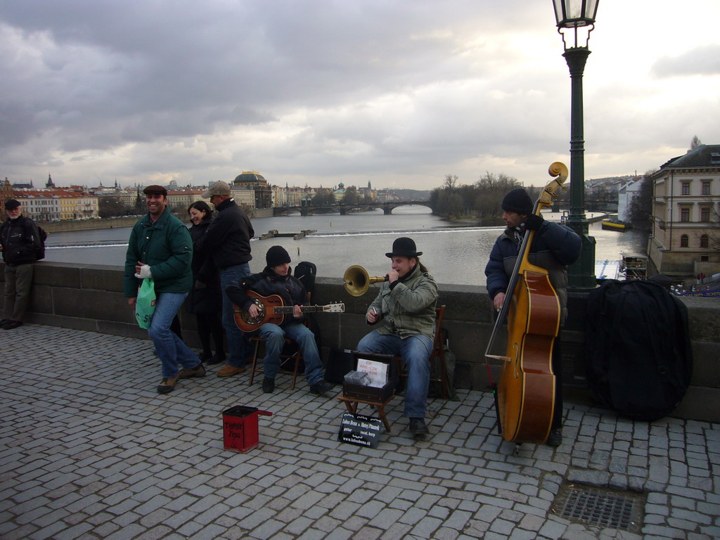 Musicians at Charles Bridge