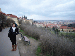 Miaomiao at Úvoz Street, with view on the city center