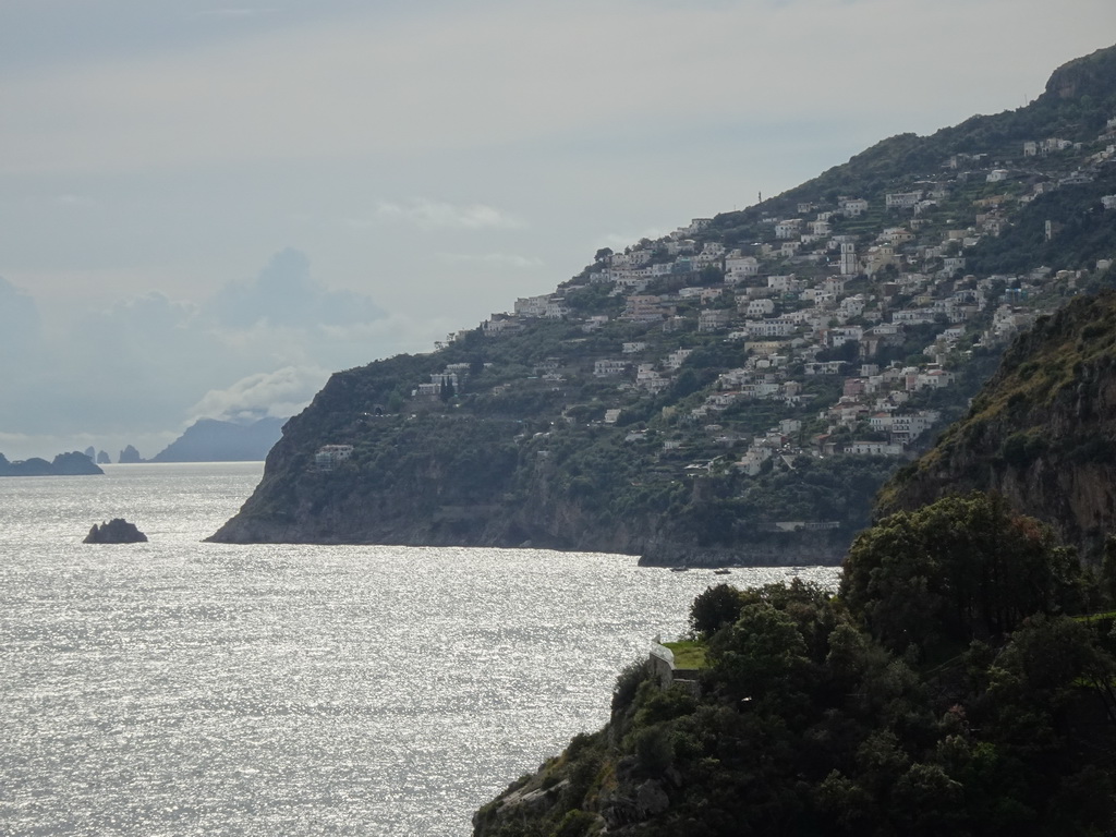 The town center and the Tyrrhenian Sea, viewed from the parking lot of the Alleré Art Shop Café at the Via Smeraldo road