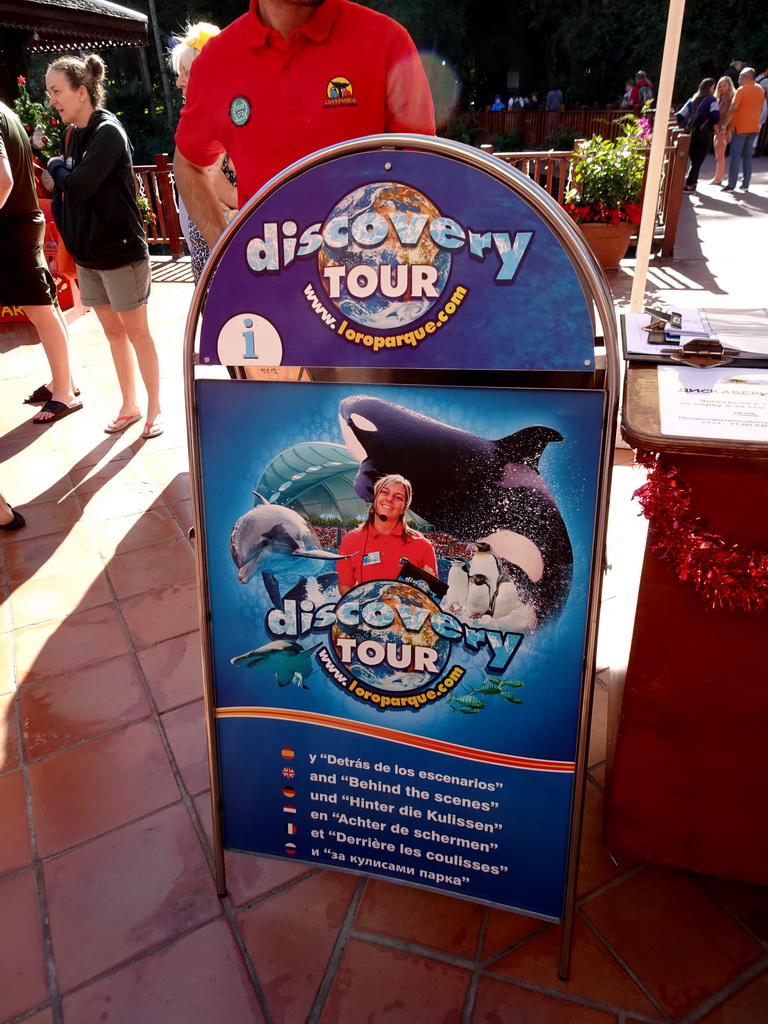 Information on the Discovery Tour at the Thai Village at the Loro Parque zoo