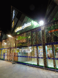 Entrance to the Pirámides de Martianez shopping mall at the Avenida Aguilar y Quesada street, by night