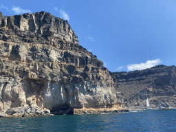 Boats in front of the coastline, viewed from the Sagitarius Cat boat