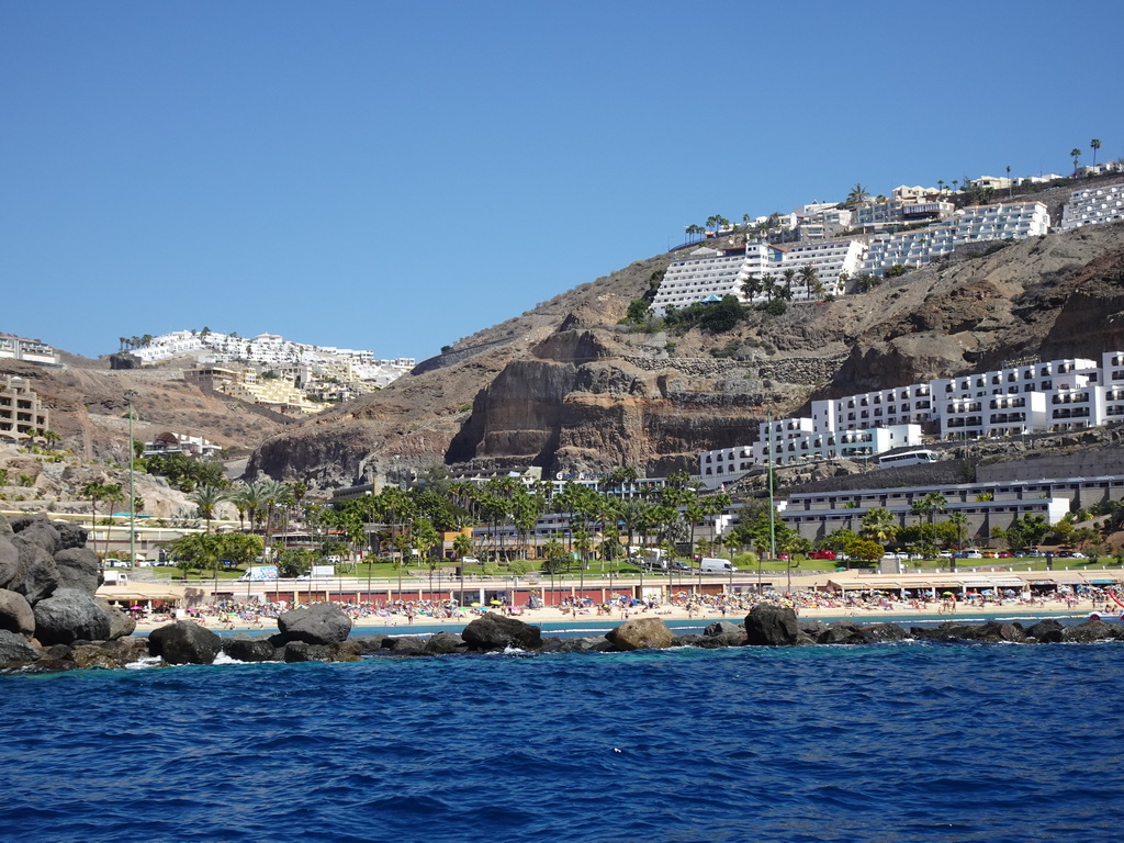 The Playa de Amadores beach, viewed from the Sagitarius Cat boat