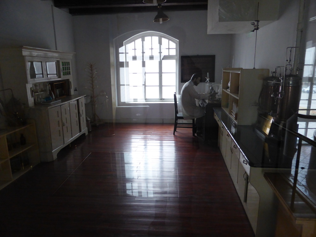 Wax statue in an old laboratory, at the Tsingtao Beer Museum