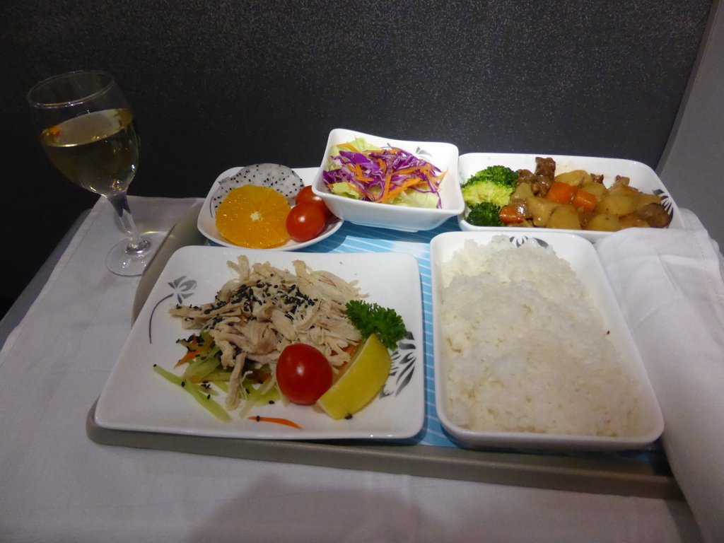 Business class dinner in the airplane to Haikou