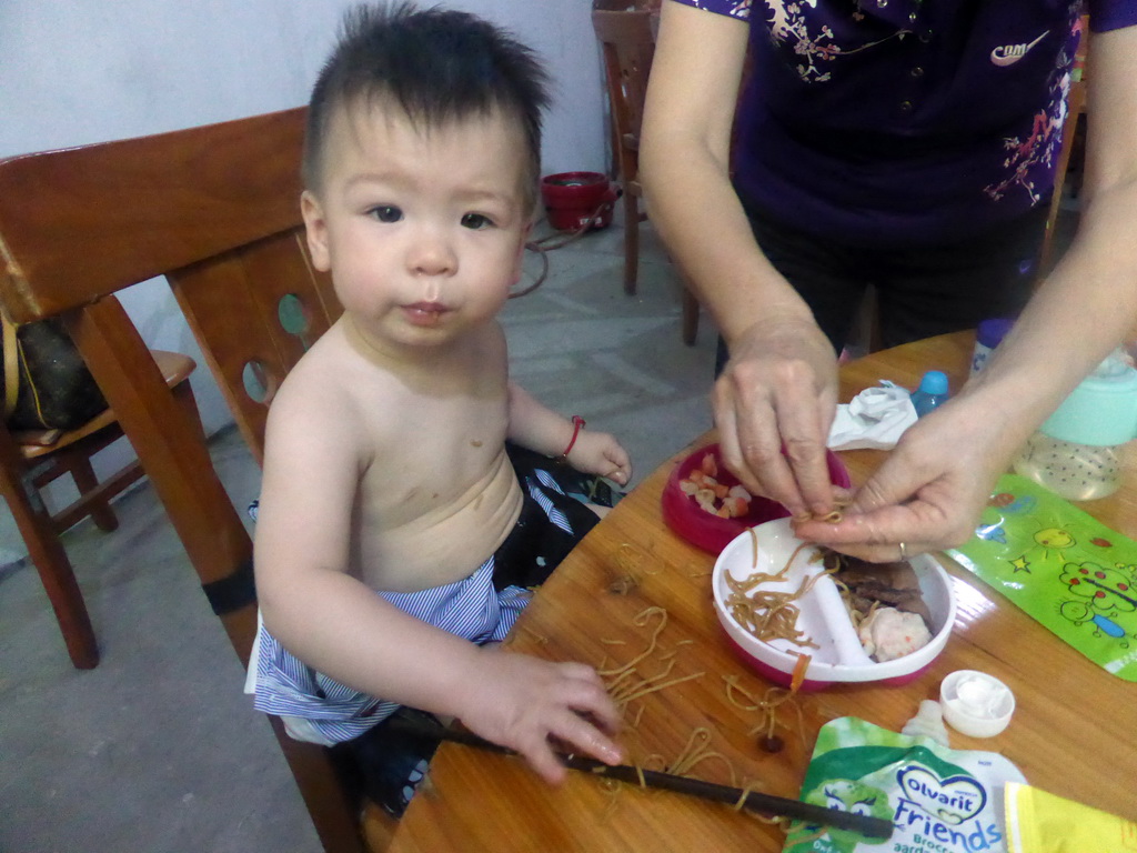 Max having lunch in a restaurant at the crossing of 356 County Road and 223 National Road