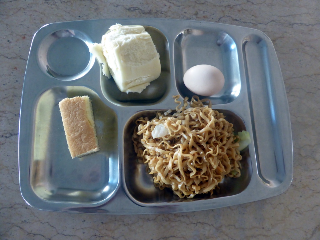 Breakfast in the breakfast room of the Guantang Hot Spring Resort