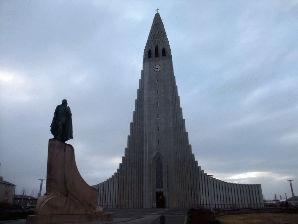 Statue of Leif Ericson at Eriksgata street and the front of the Hallgrímskirkja church