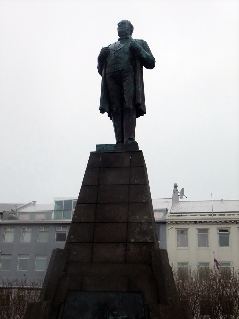 Statue of Jón Sigurðsson at Austurvöllur square