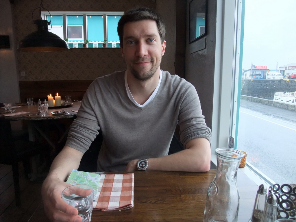 Tim having lunch in the Höfnin Restaurant in the Old Harbour